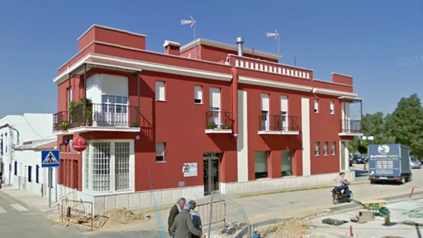 Bar Alambique restaurant in Lucena del Puerto