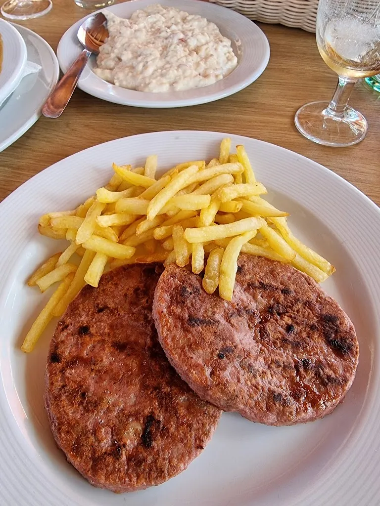 Ciabhan O Murchu_Hostal Restaurante Atalaya_Minas de Riotinto_review