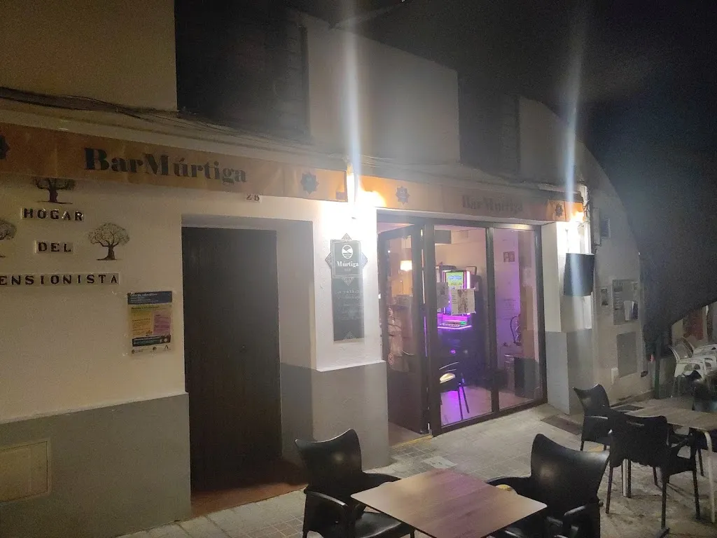 Carlos Campos Soria_Bar Múrtiga_Nava La_review