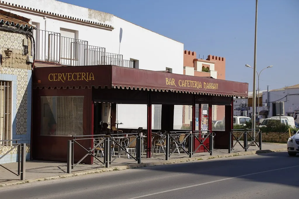 Cafe Bar Nassau restaurant in Niebla