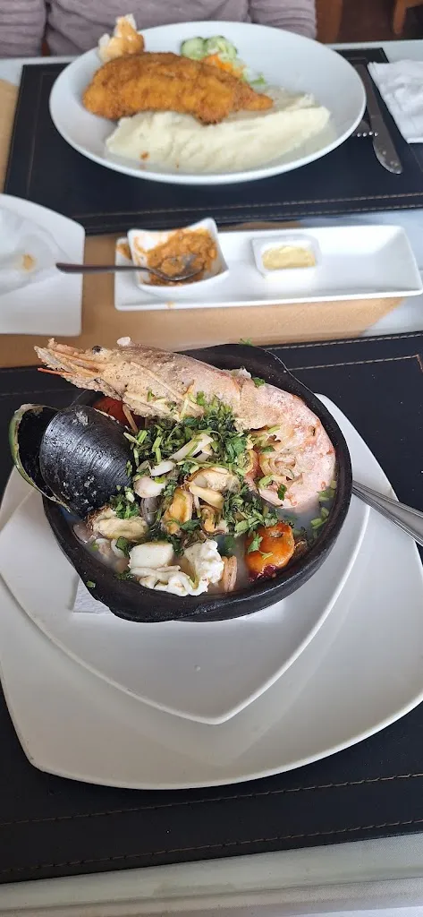 Francisco Ruz_Restaurant Entrecosta_Niebla_review