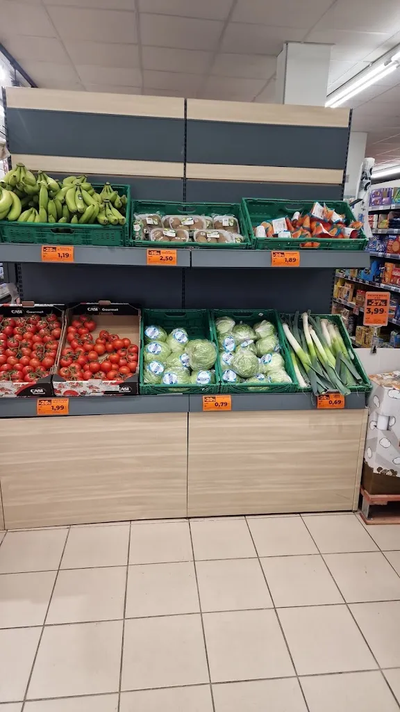 Loredana Mariana Taras_Supermercados Dia_Niebla_review