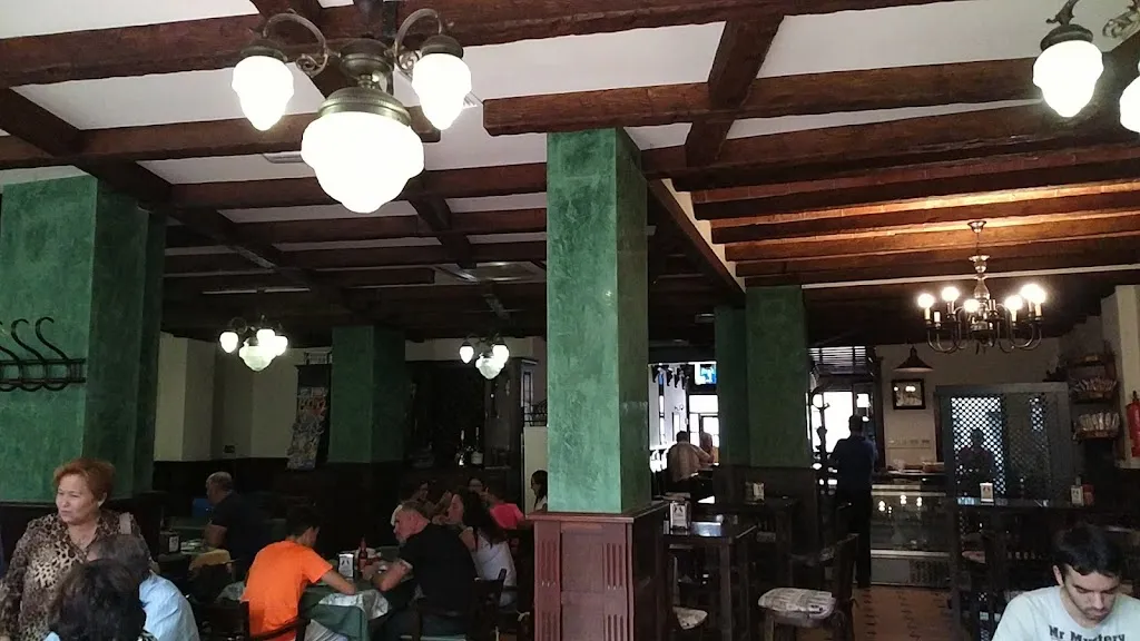 Bar - Restaurante El Potro_Paterna del Campo_slider_image_1