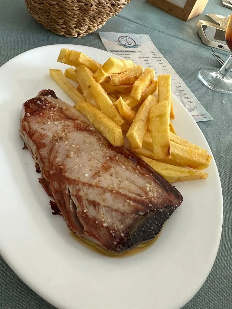 Cervecería El Ancla restaurant in Palma del Condado La