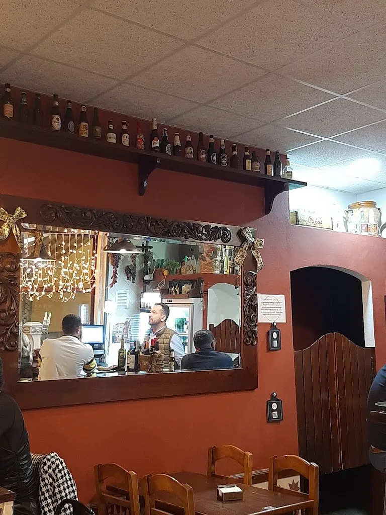 jesus Garcia_Taberna La Parrala · Bar de Tapas y Restaurante_Palma del Condado La_review