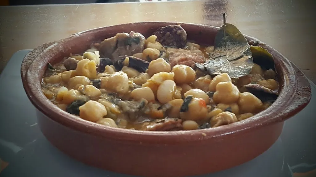 Taberna La Parrala · Bar de Tapas y Restaurante_Palma del Condado La_slider_image_2