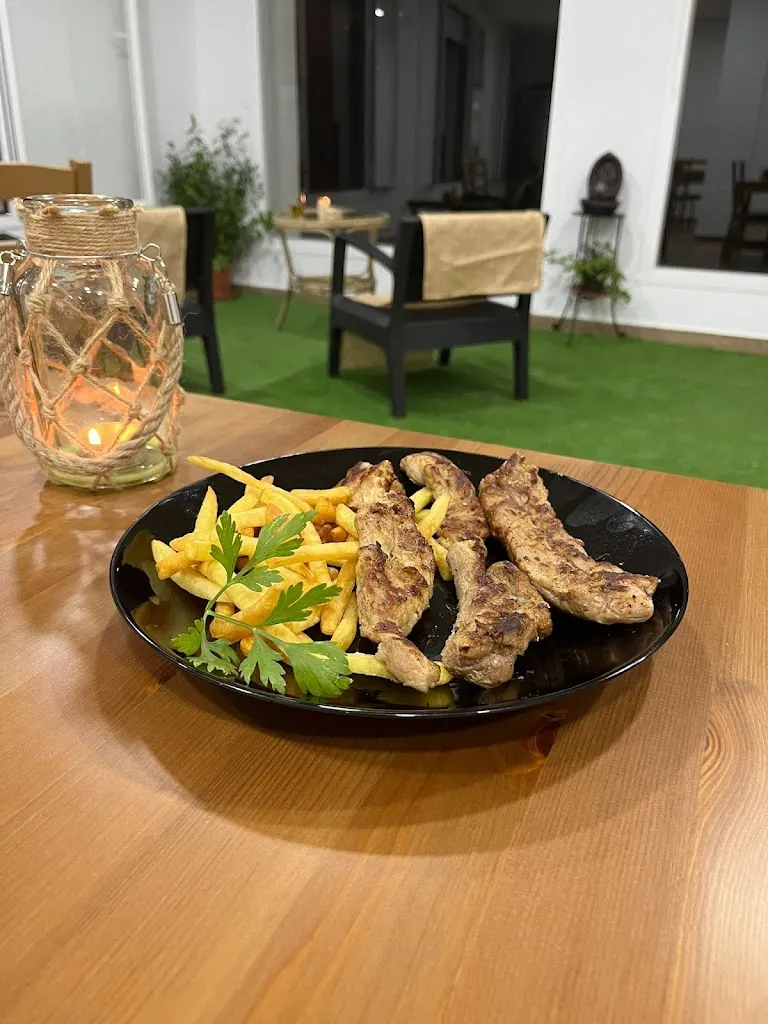 La Revuelta_Puerto Moral_slider_image_3