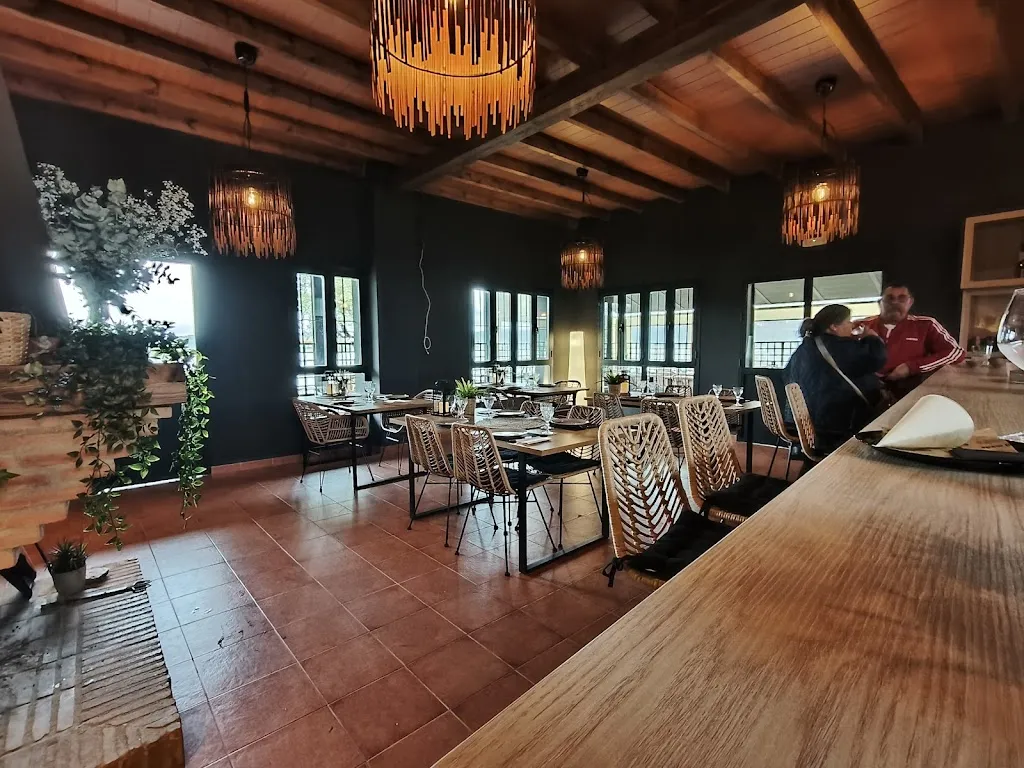 The Secret Lake restaurant in Puerto Moral