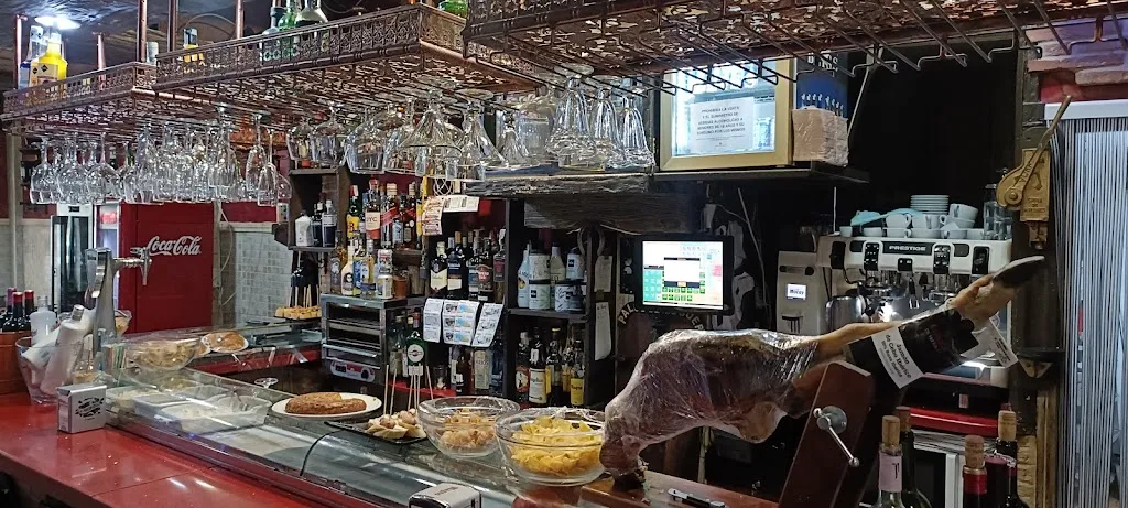 Meson Palos De Moguer restaurant in Moguer