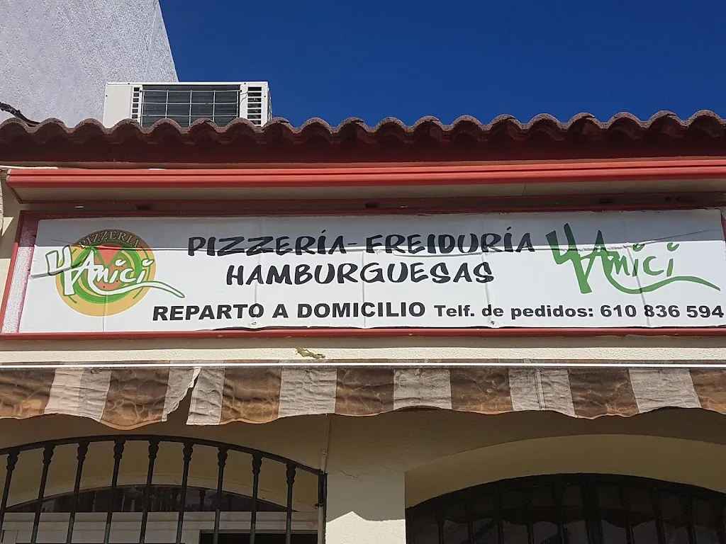 Pizzería 4 Amici restaurant in Moguer