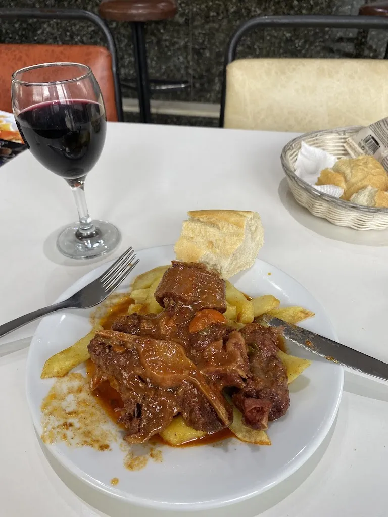 John O'Neill_Bar Cervecería Salmuera_Moguer_recensione