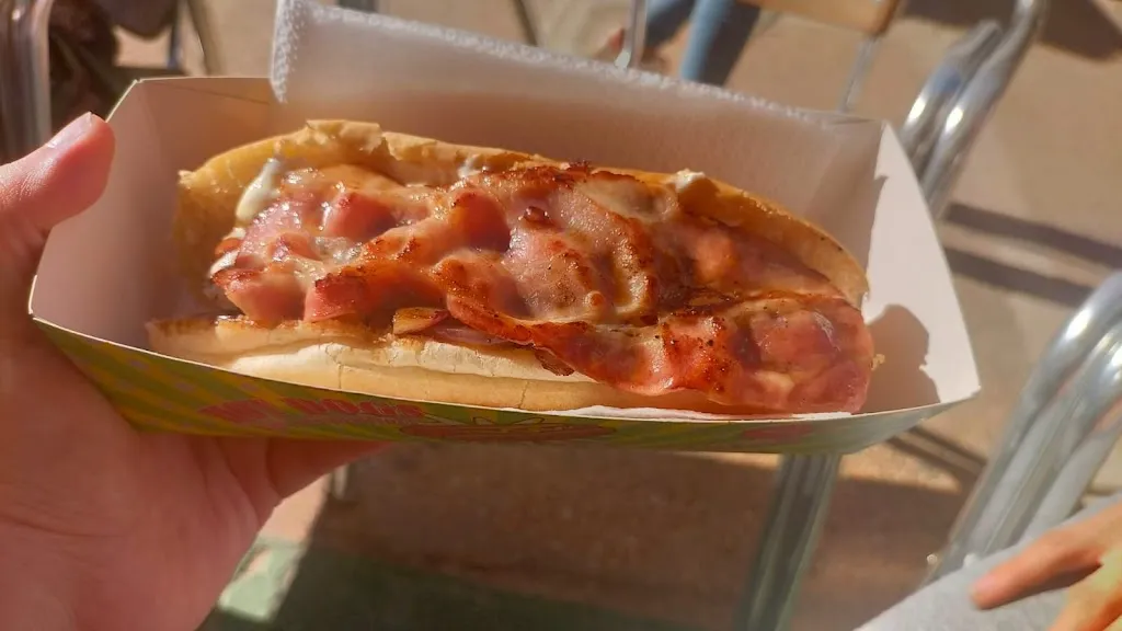 Kiosko Marcelo Burguer_Moguer_slider_image_3