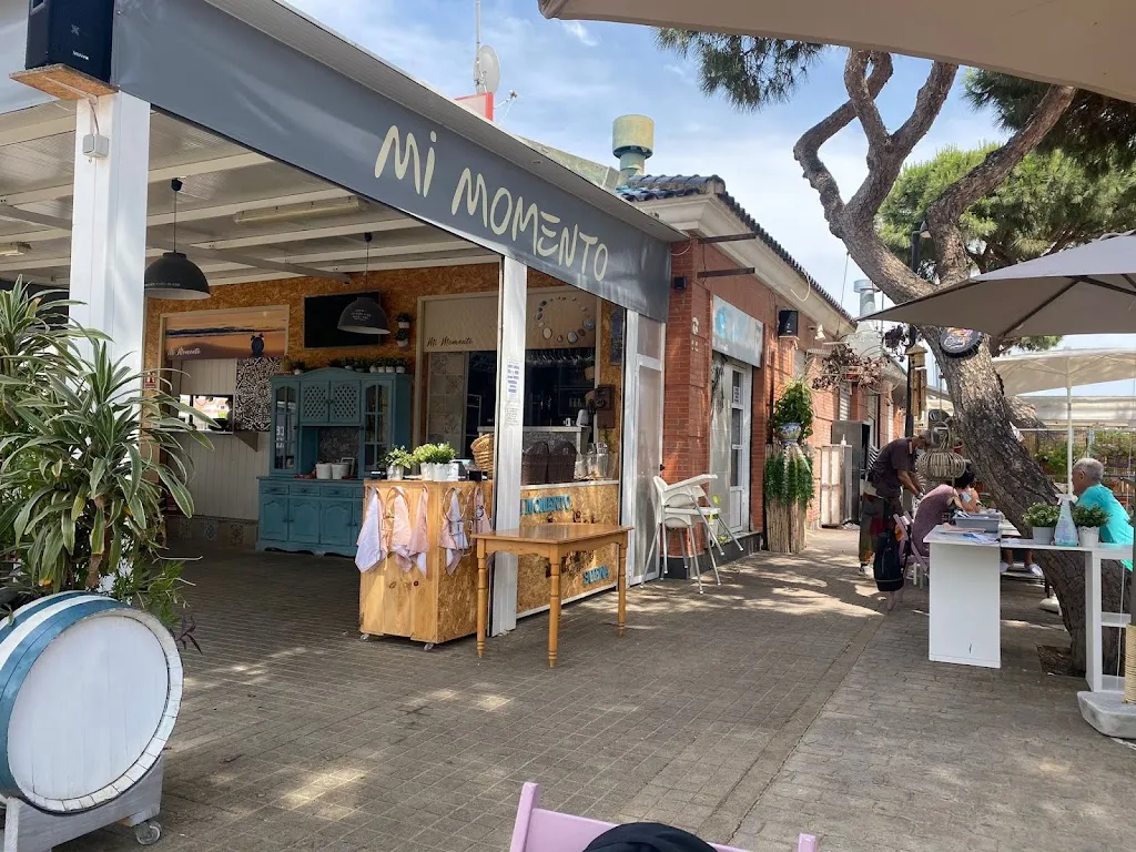 Mi Momento Mazagón restaurant in Moguer