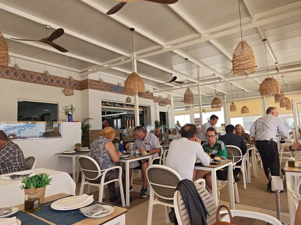 André Slotboom_Entreolas_Lepe_review