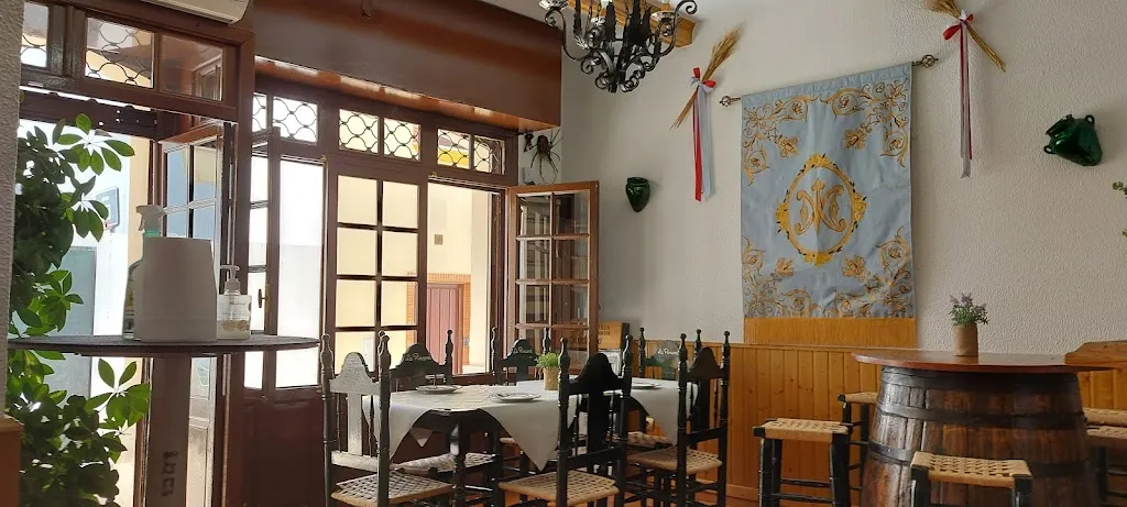 Taberna Casa Revuelta "LA RINCONÁ ". ristorante a Lepe