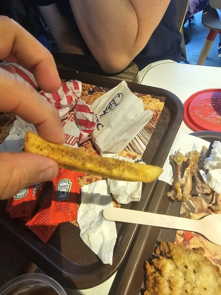 Angelo Antonio Romero arias_KFC_Lepe_review