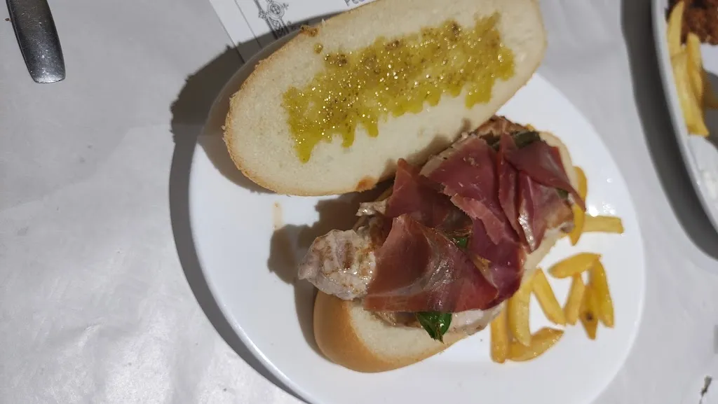 Menu_Restaurante Cachito_Lepe_immagine_4