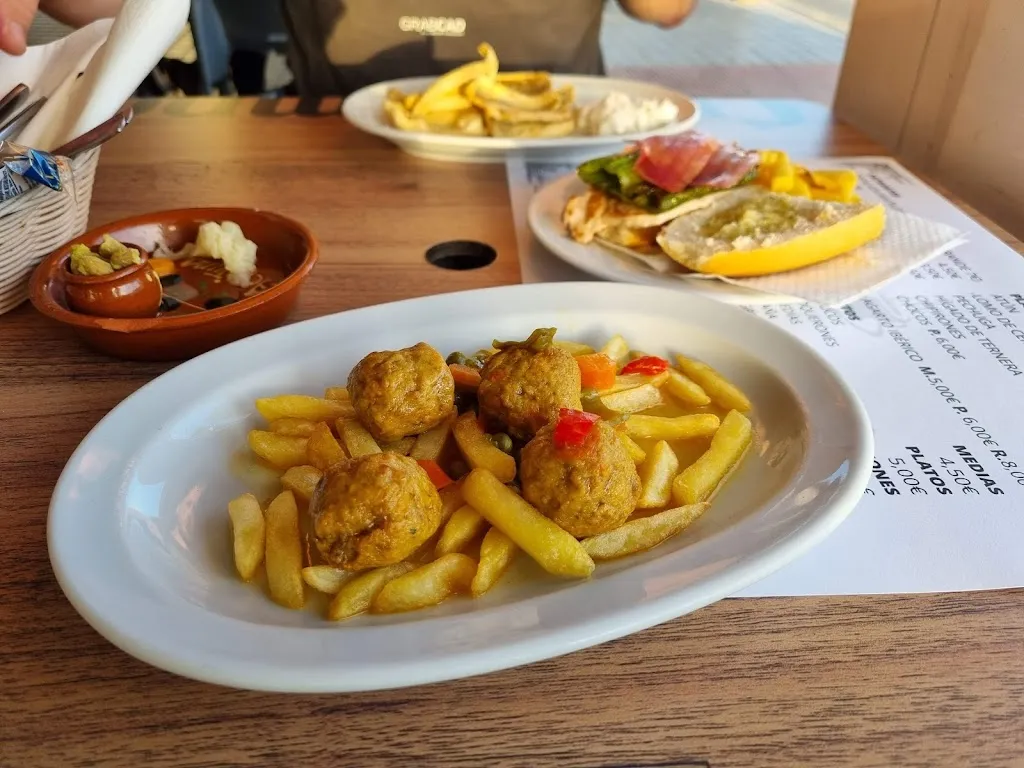 Karmo_Restaurante Cachito_Lepe_recensione