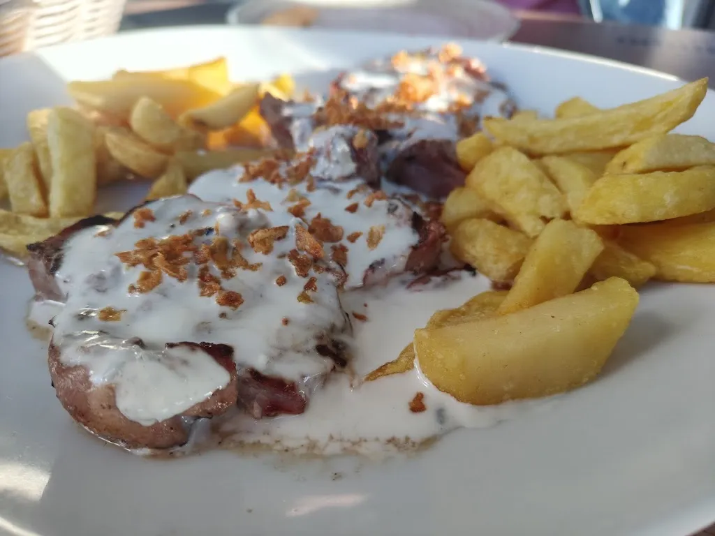 Traviexo restobar_Lepe_slider_image_2