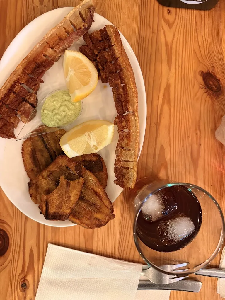 Andres Fajardo_La zalea Latina_Lepe_review