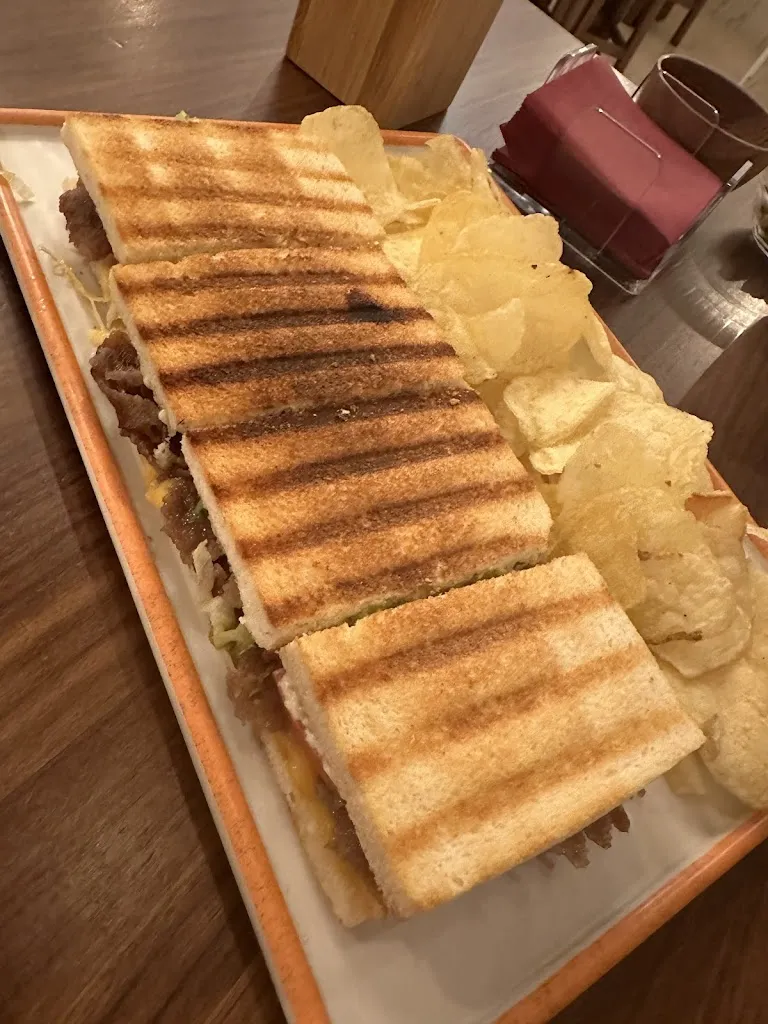 Andrea G_Abaceria La Colonial_Lepe_review