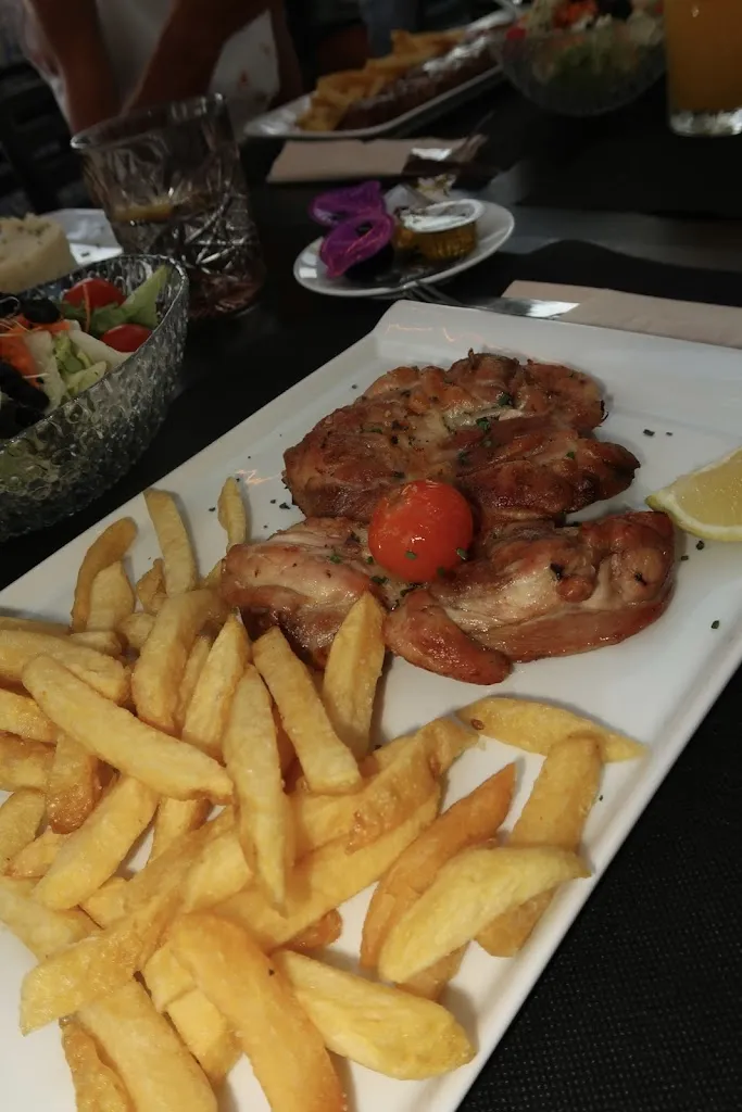 Denisa Amzulescu_umoo Grill Beach_Benidorm_review