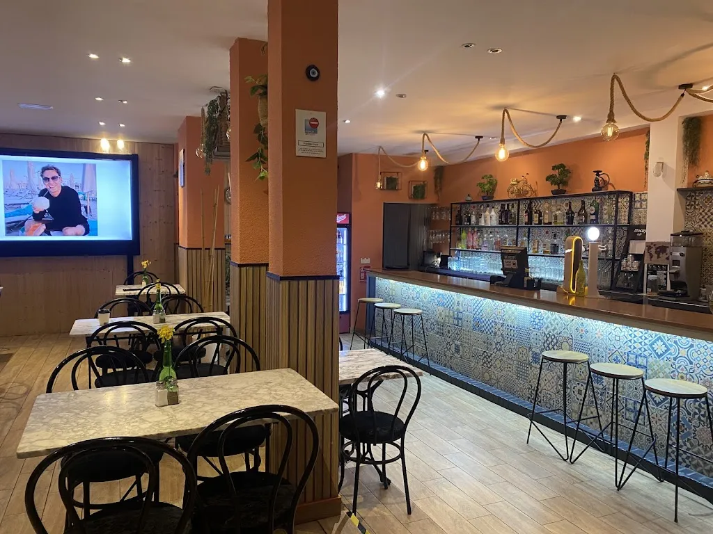 THE BISTRO panacea london lounge restaurant in Benidorm