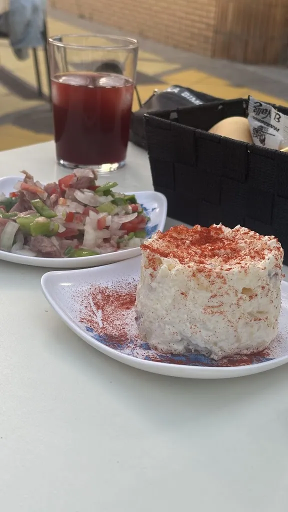 JESÚS PÉREZ NÚÑEZ_BAR EL CUQUIMAN_Isla Cristina_review