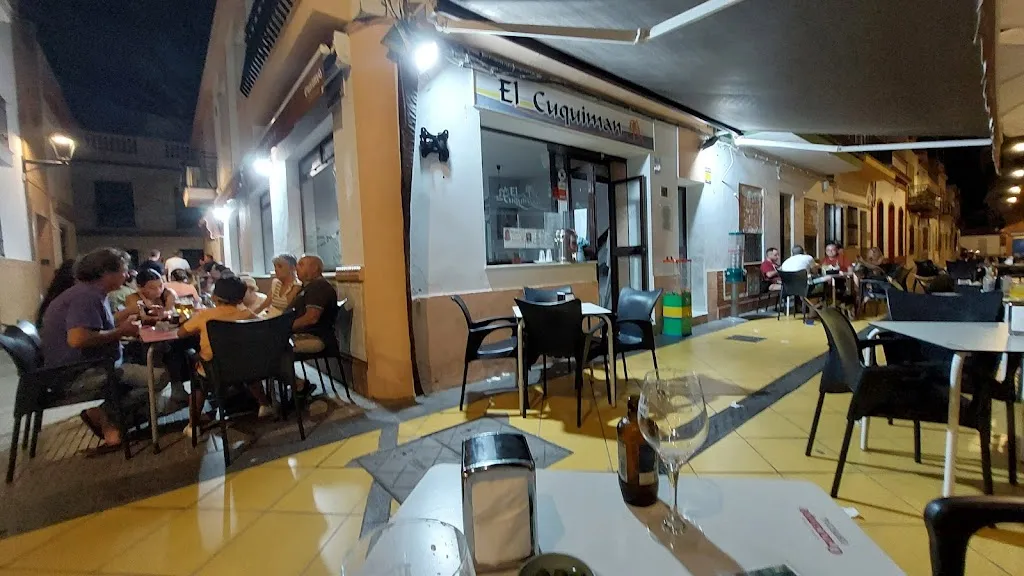 BAR EL CUQUIMAN restaurant in Isla Cristina