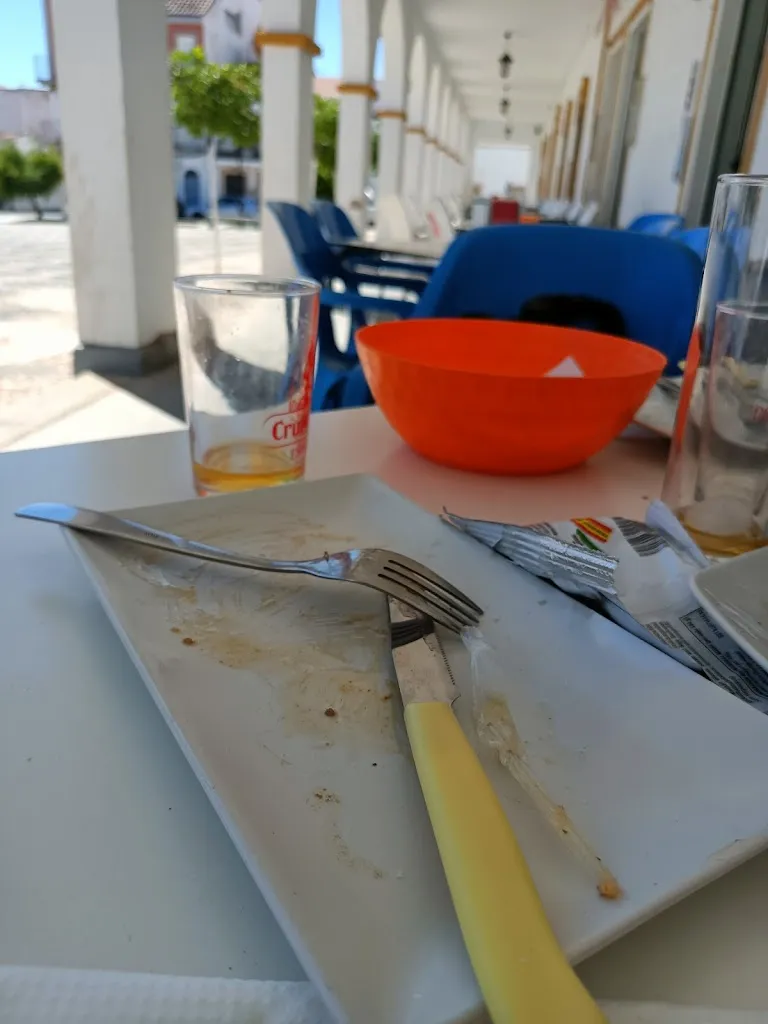 Mario Marín_Circulo Social la Amistad_Rosal de la Frontera_review