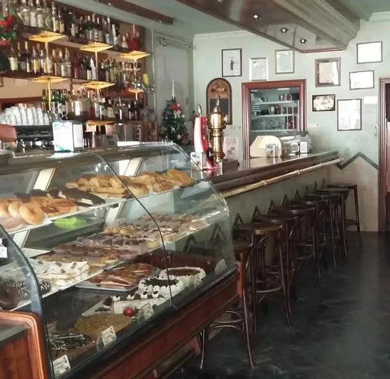 Cafetería oasis Rociana del condado restaurant in Rociana del Condado