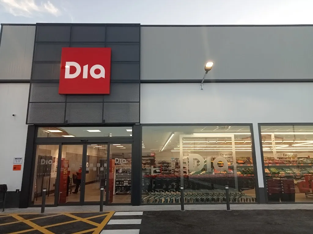 Supermercados Dia_Rociana del Condado_slider_image_1
