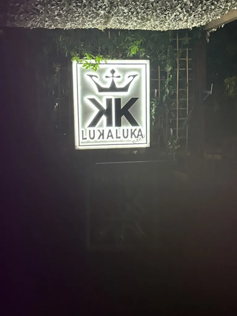 Mike Hunnam_LukaLuka_Sanlúcar de Guadiana_review