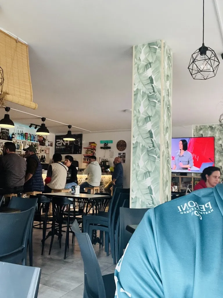 Carlos Lara_Bar HAS_Santa Olalla del Cala_review