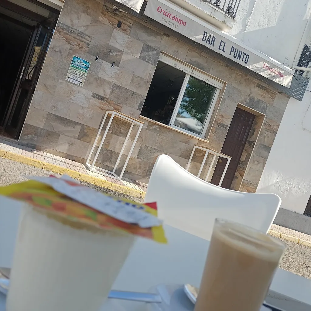 Nieves Aguilar Rincón_Bar El Punto_Santa Olalla del Cala_review