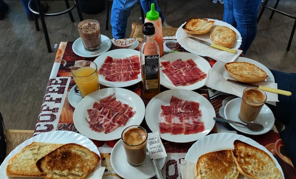 Trini Herrera Ruiz_LA PARADA DE MARIOZ_Santa Olalla del Cala_review