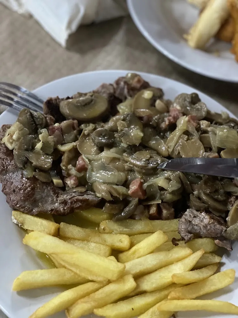 Restaurante El Granero restaurant in Villalba del Alcor