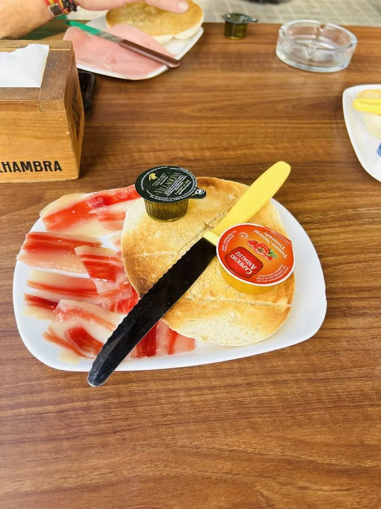 Menu_Bar Dos Puertas_Villarrasa_image_3