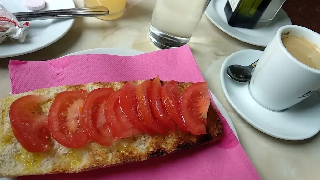 vega aceña_Club del Pensionista San Vicente Mártir Tejada_Zalamea la Real_review