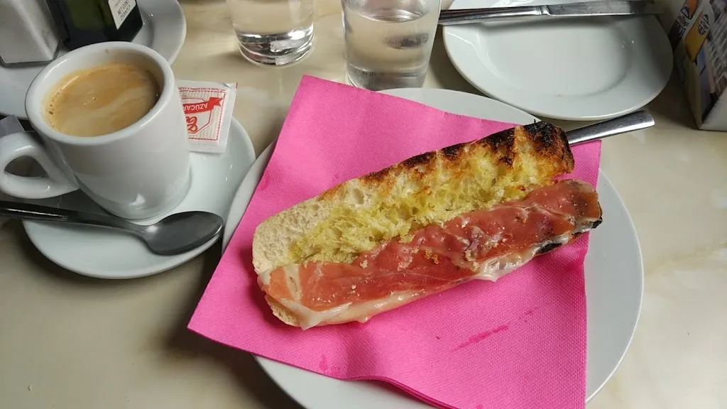 Luis Miguel_Club del Pensionista San Vicente Mártir Tejada_Zalamea la Real_review