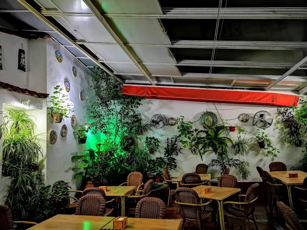 Eloy Penin_Bar Comic_Zalamea la Real_review