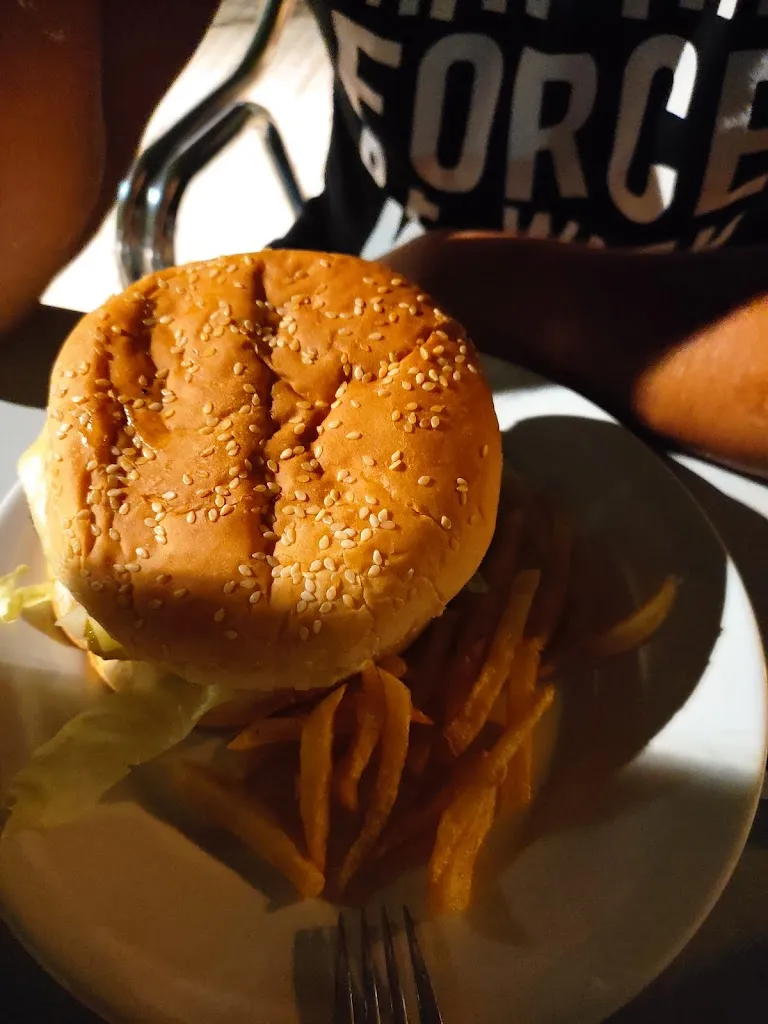 Belen Moreno Lerida_Bar Los Amigos_Zalamea la Real_review