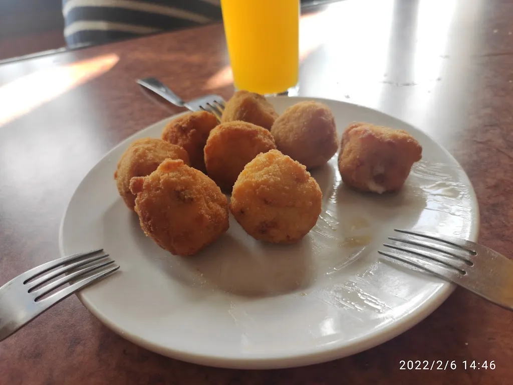 juan manuel lagares pinto_Bar Los Amigos_Zalamea la Real_review