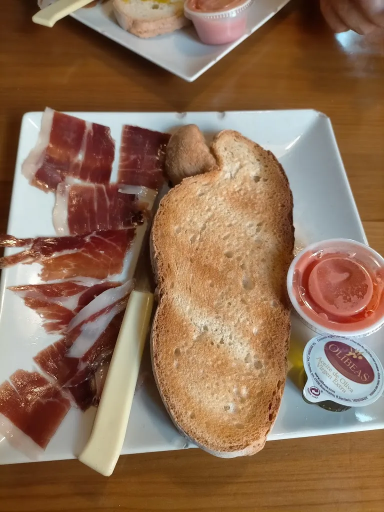 Menu_Bar Cafetería Chanito_Villanueva de los Castillejos_image_8