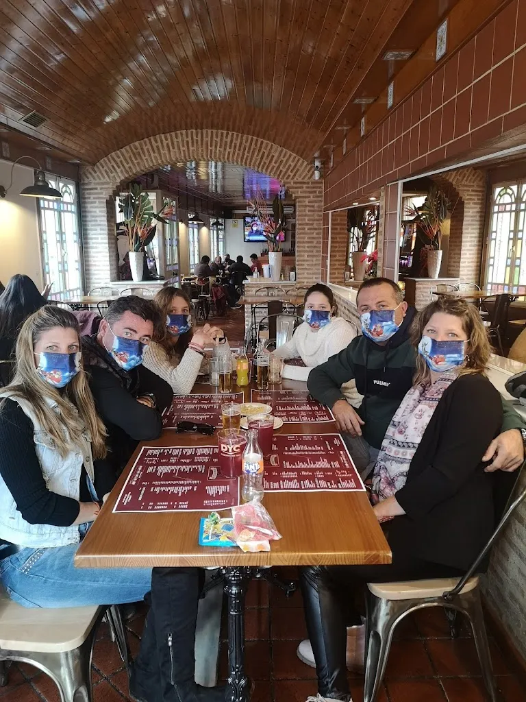 Sonia Radomsky_Bar Cafetería Chanito_Villanueva de los Castillejos_review