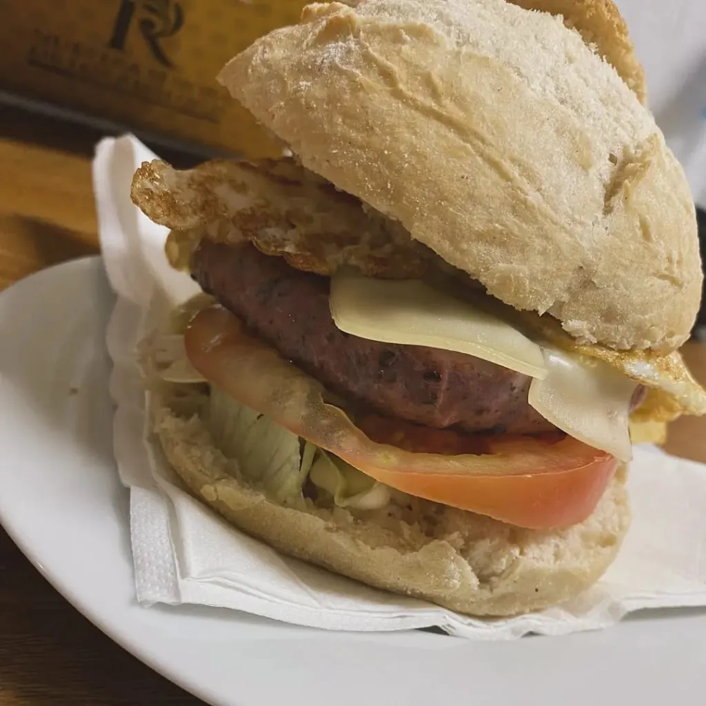 El Rincon Burguer restaurant in Villanueva de los Castillejos