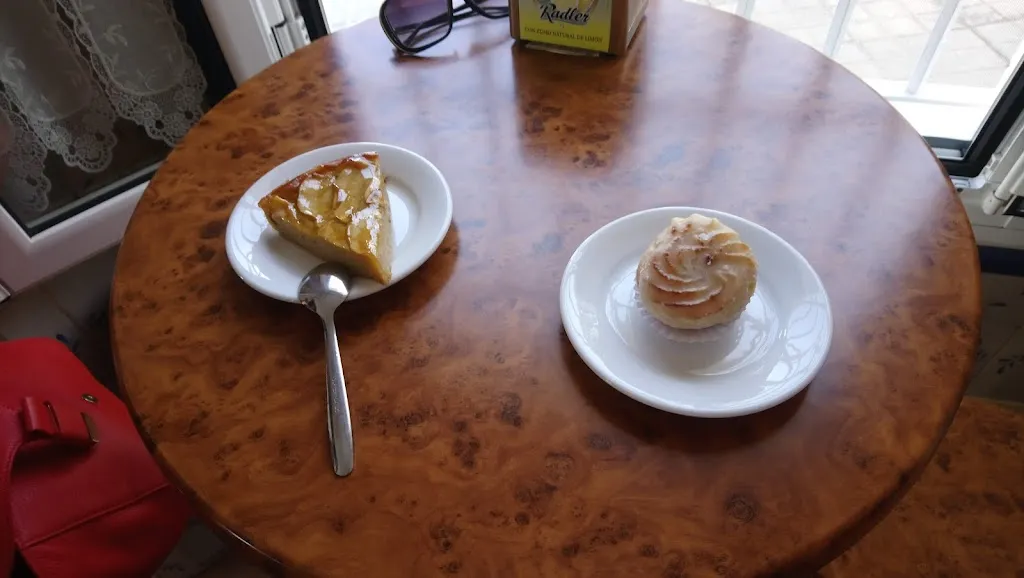 Menu_Cafeteria- Pasteleria La Miloja_Villanueva de los Castillejos_image_3