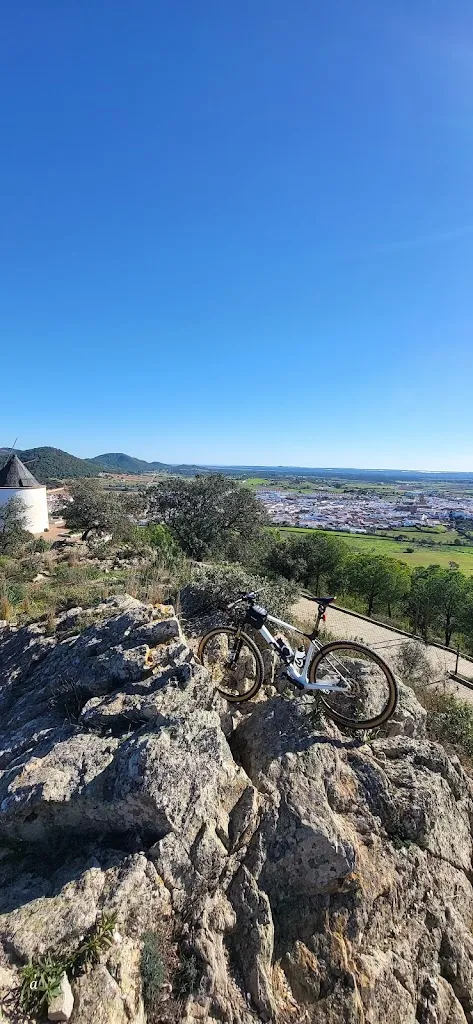 Los Molinos de El Almendro_Villanueva de los Castillejos_slider_image_3
