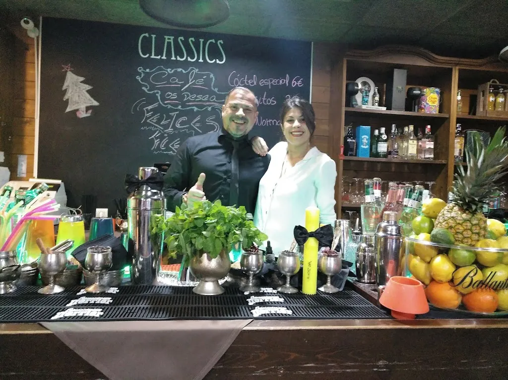 CLASSICS CAFE restaurant in Albalate de Cinca