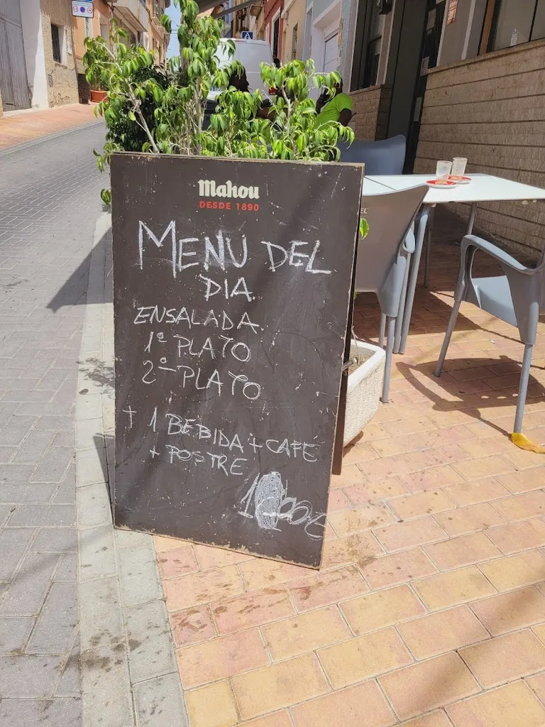 Menu_Bar Molina_Busot_image_2